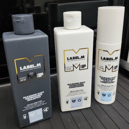 DIAMOND DUST SET ΕΝΥΔΑΤΩΣΗΣ LABEL.M