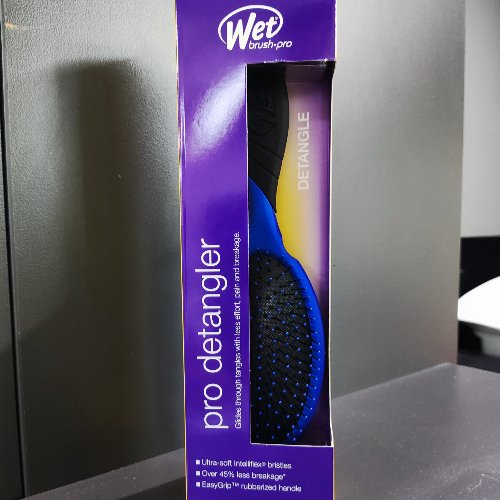 Wet Pro Detangler- Color of the Year